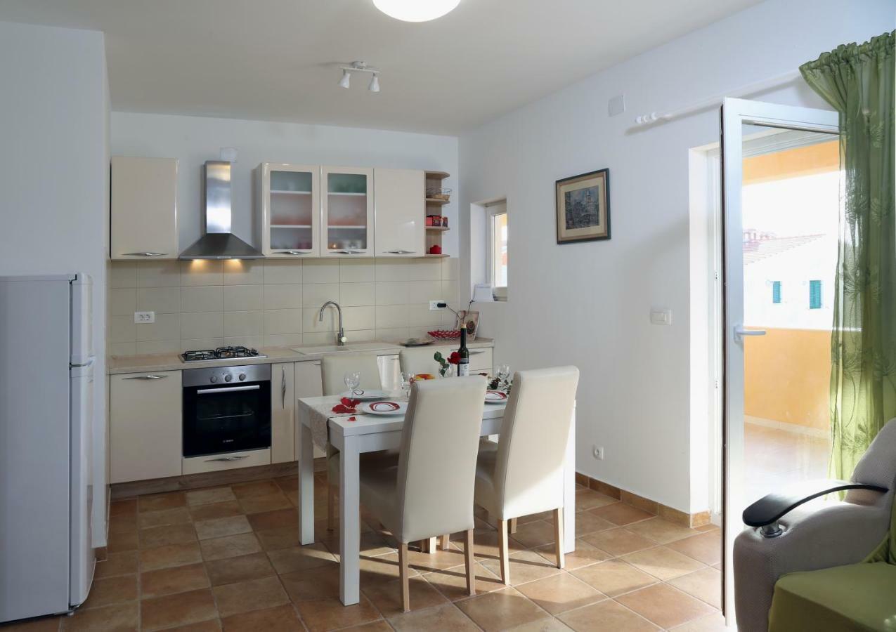 Apartament Apartman Zara Ražanj Zewnętrze zdjęcie